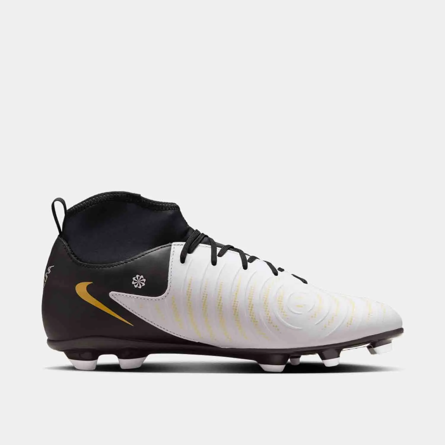 Nike Phantom Luna 2 Club Soccer Cleats