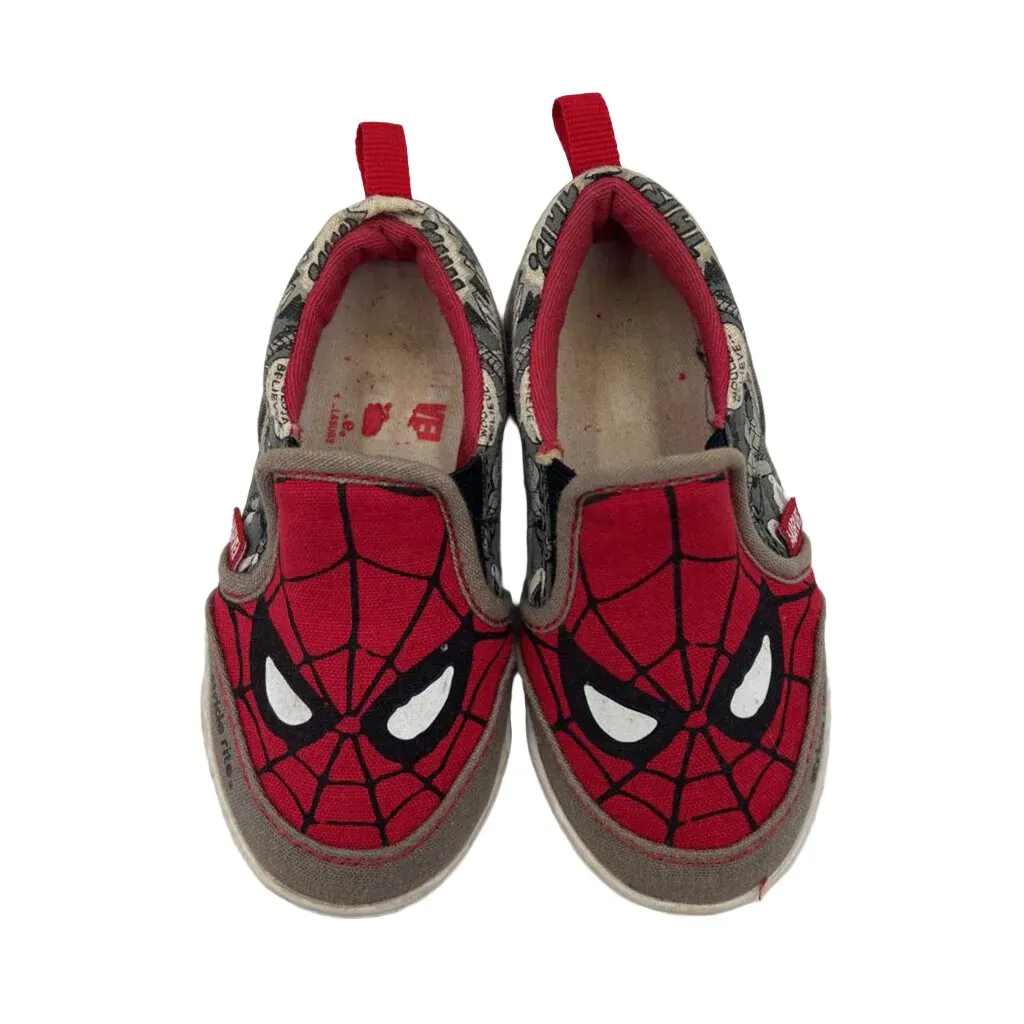 Slip On Tennis Shoes / Spiderman