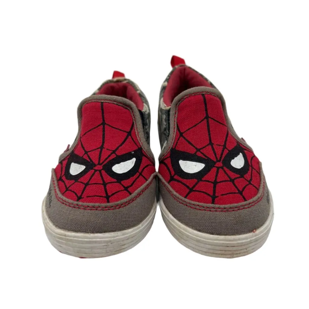 Slip On Tennis Shoes / Spiderman