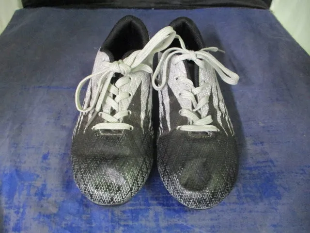 Used Black/Silver Soccer Cleats Kids Size 1