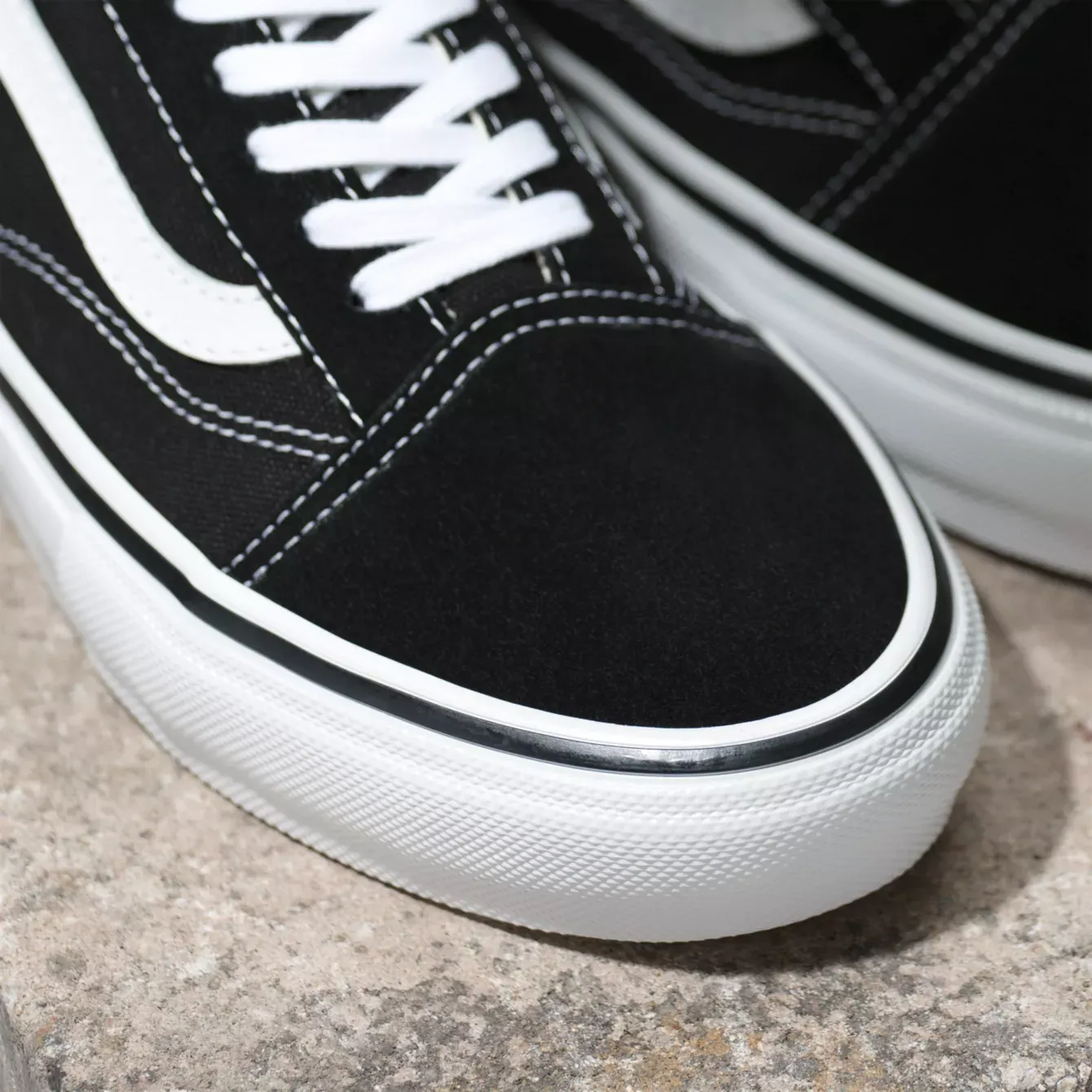 Vans Skate Old Skool Shoe - Black/White