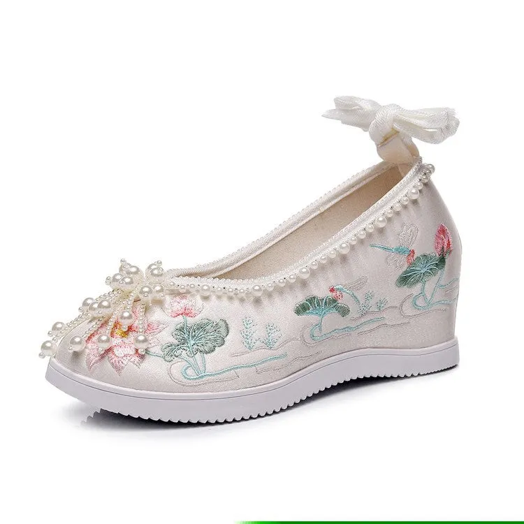 Women's Han Chinese Clothing Invisible Elevated Embroidered Antique Cloth Ancient Canvas Shoes